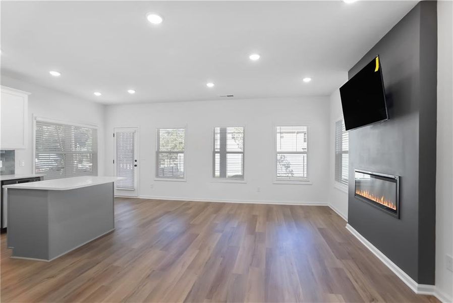 Spacious, unfurnished interior of a new home in , Cleveland (Image 17).