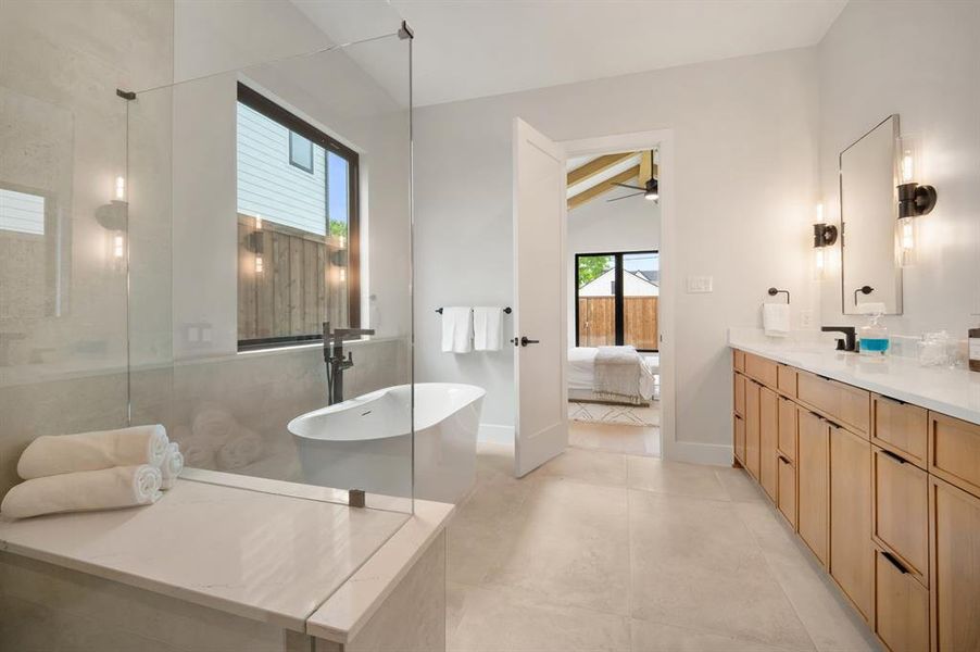 Furnished interior view inside a new home in , Dallas (Image 28).