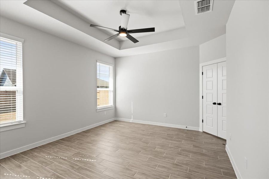 Spacious, unfurnished interior of a new home in Trace, San Marcos (Image 15). Spacious, unfurnished interior of a new home in Trace, San Marcos (Image 15).