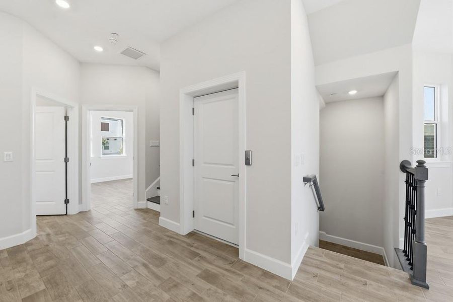 Spacious, unfurnished interior of a new home in Seahaven, Punta Gorda (Image 34).