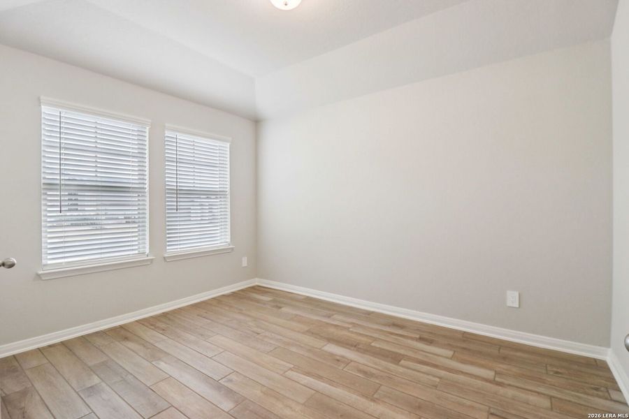 Spacious, unfurnished interior of a new home in Scenic Crest - Premier Series, Boerne (Image 39).