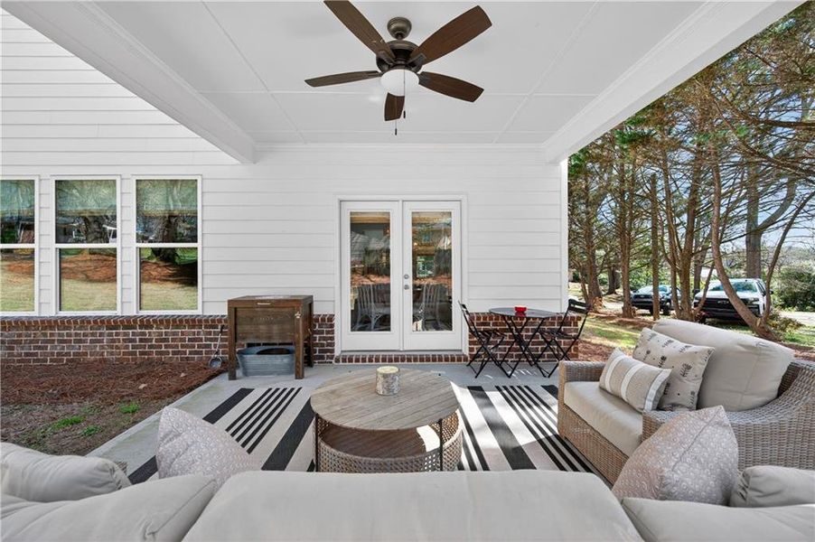 Exterior details and patio area of a home in , Jefferson (Image 30).