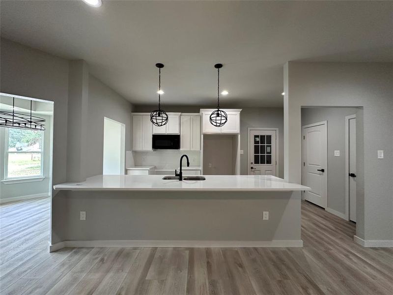 Spacious, unfurnished interior of a new home in , Comanche (Image 13).