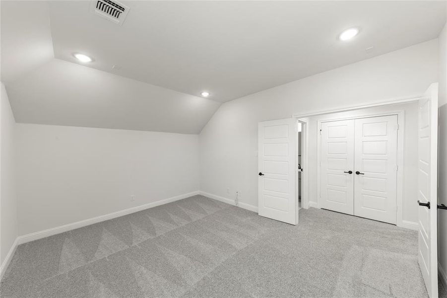 Spacious, unfurnished interior of a new home in Lovers Landing, Forney (Image 16). Spacious, unfurnished interior of a new home in Lovers Landing, Forney (Image 16).