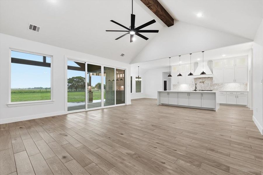Spacious, unfurnished interior of a new home in , Sanger (Image 30).