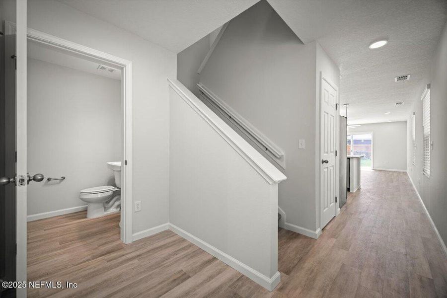 Spacious, unfurnished interior of a new home in , Jacksonville (Image 20).