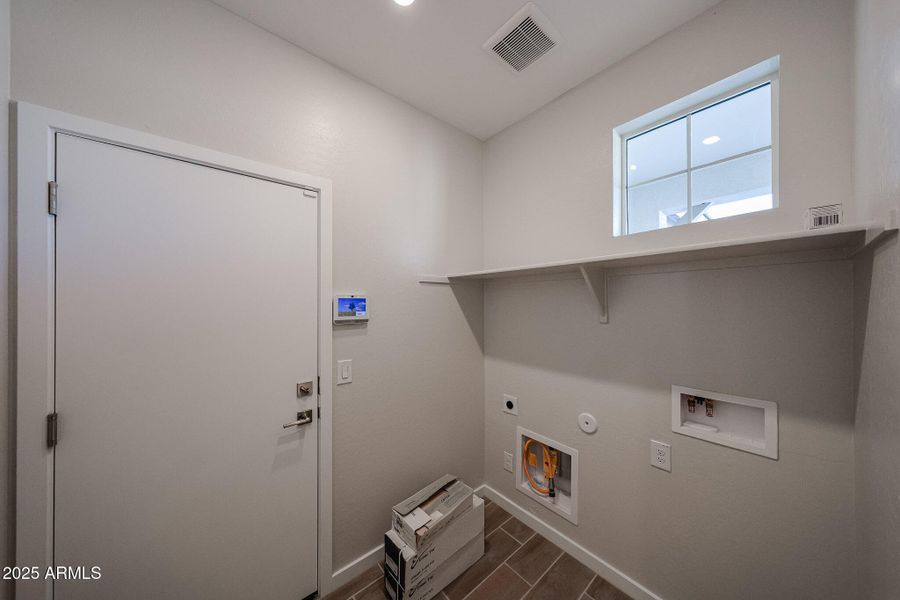 31_New-Move-in-Ready-Home_Teravalis_Buck 31_New-Move-in-Ready-Home_Teravalis_Buck