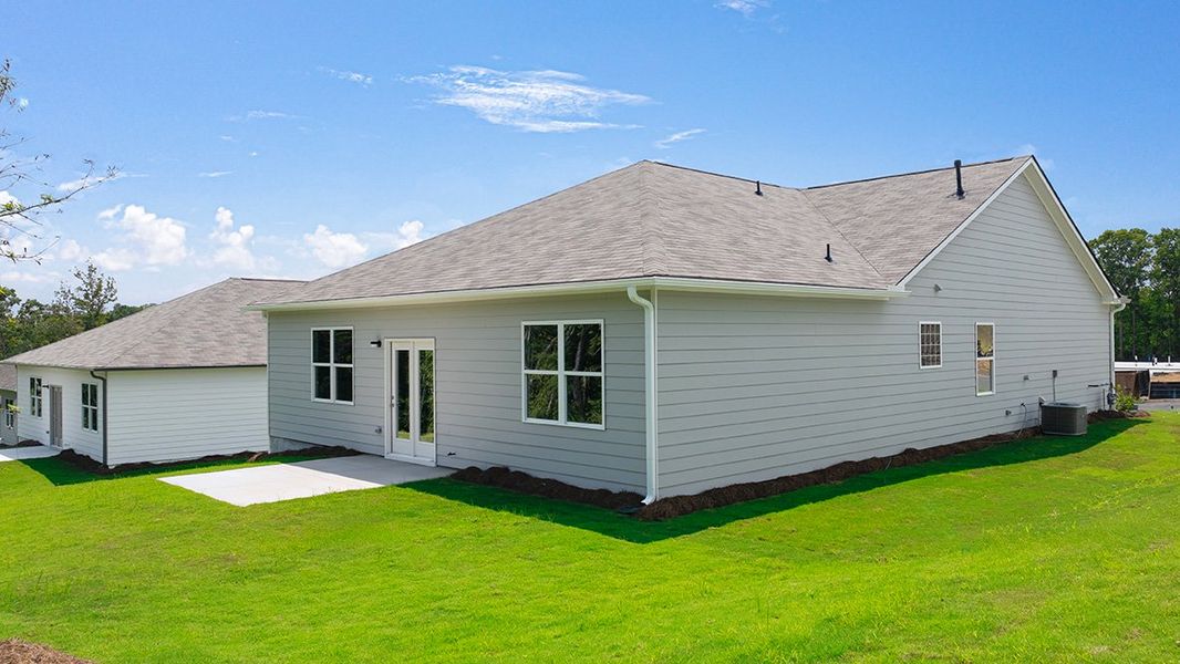 Representative exterior details of a home built from the Cali by D.R. Horton in Creekview, Atlanta (Image 3).