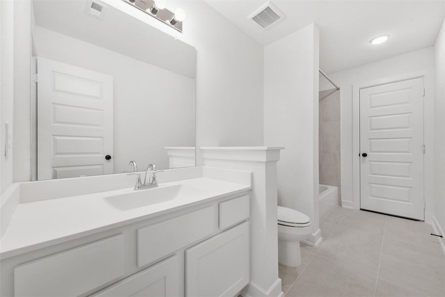 Representative image. Features, specifications, selections and colors may vary.