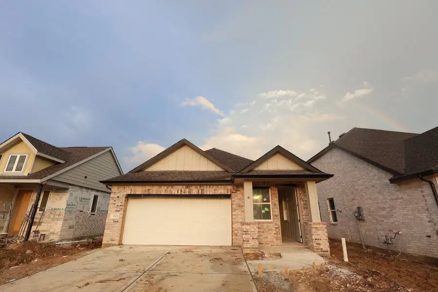 One story home with 3 beds, 2 baths, and 2 car garage