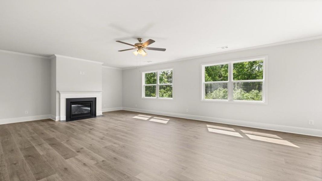 Spacious, unfurnished interior of a new home in Haven Abbey, Cumming (Image 13).