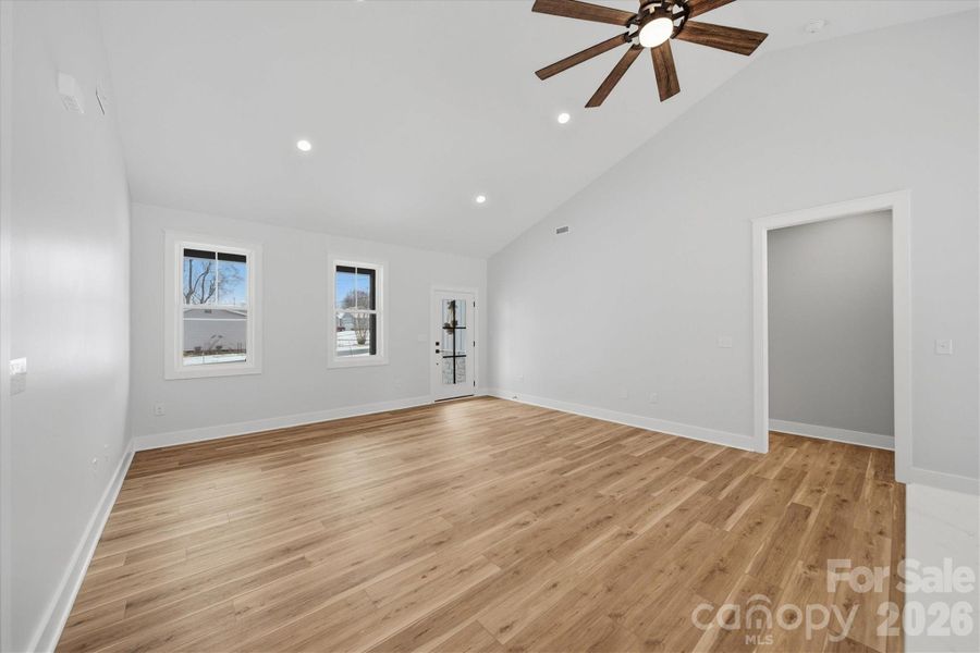 Spacious, unfurnished interior of a new home in , Maiden (Image 36).