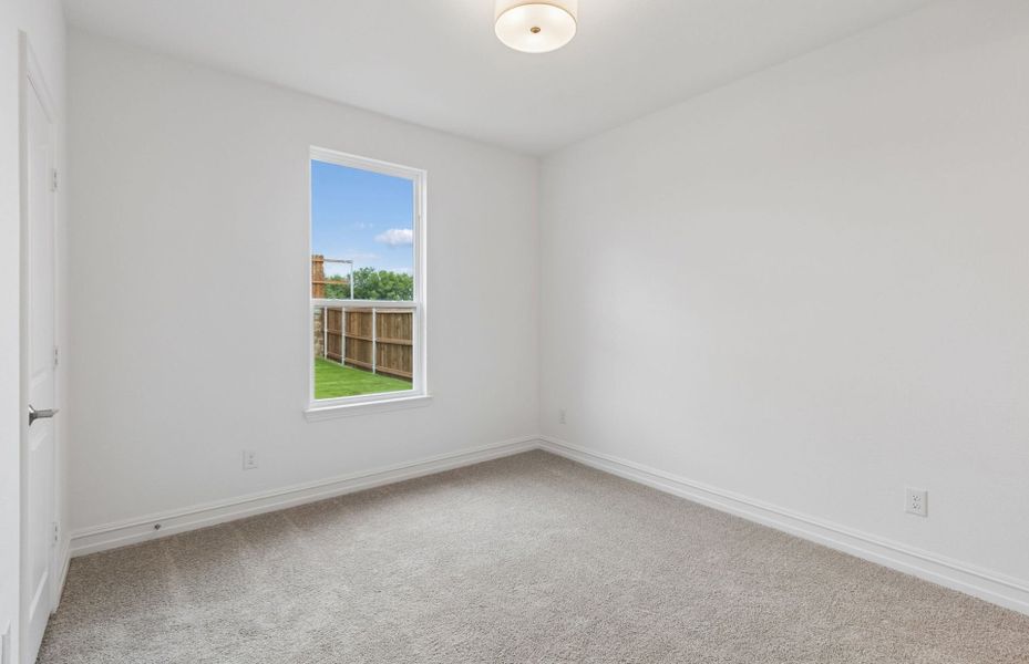 Spacious, unfurnished interior of a new home in Wellington, Fort Worth (Image 13).