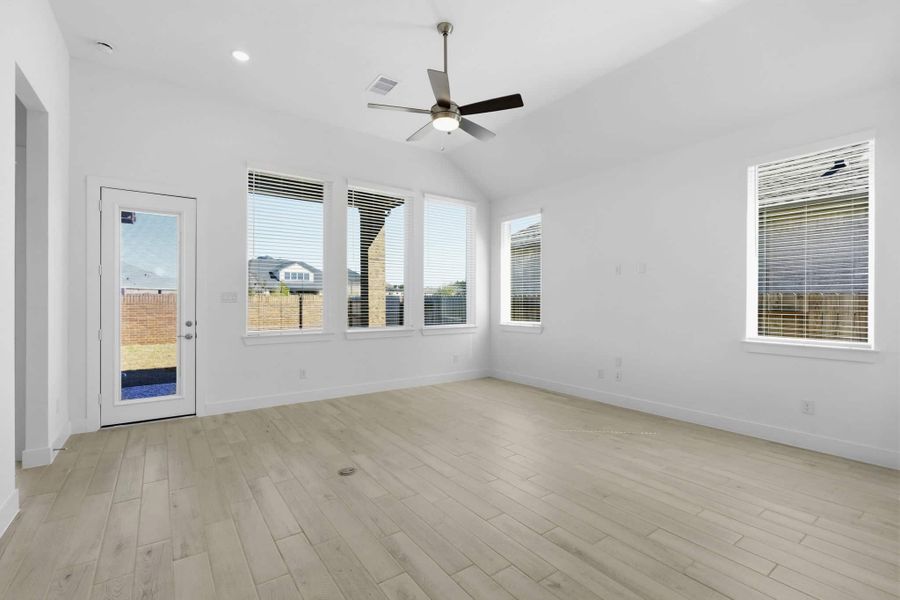Spacious, unfurnished interior of a new home in The Trails, New Caney (Image 17). Spacious, unfurnished interior of a new home in The Trails, New Caney (Image 17).