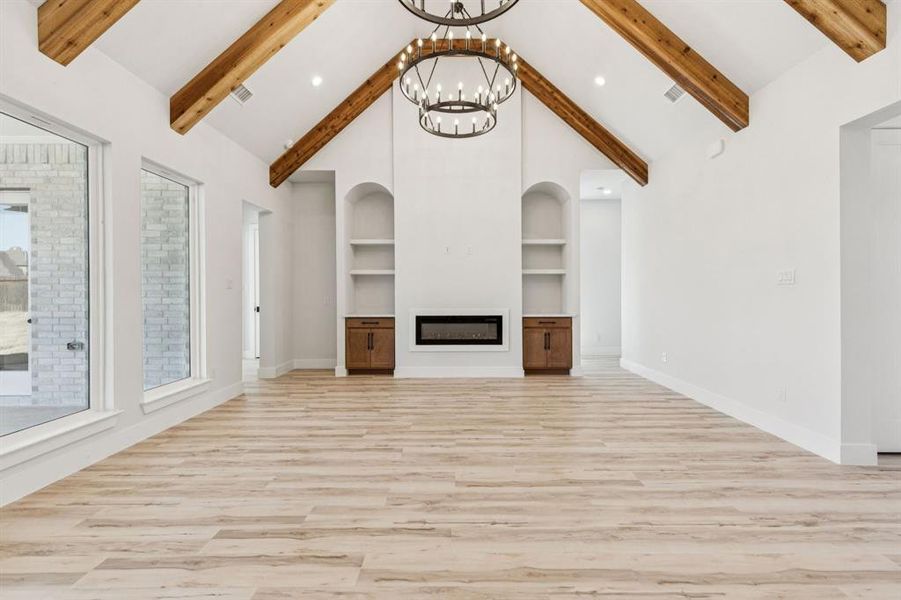 Spacious, unfurnished interior of a new home in , Weatherford (Image 19). Spacious, unfurnished interior of a new home in , Weatherford (Image 19).