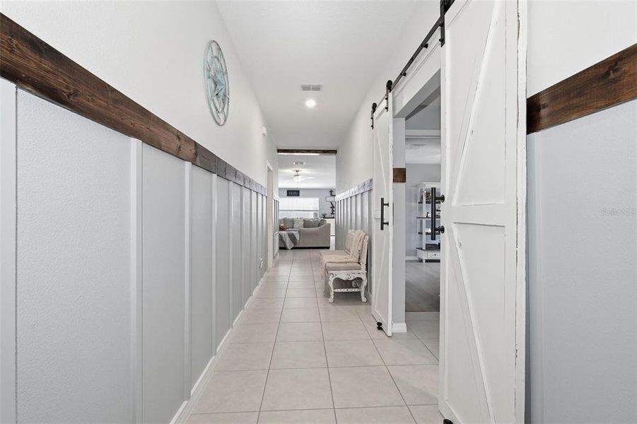 Furnished interior view inside a new home in Verano: The Estates, Spring Hill (Image 25). Furnished interior view inside a new home in Verano: The Estates, Spring Hill (Image 25).