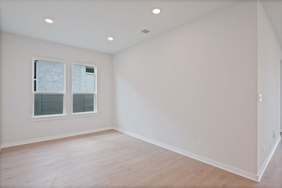 Spacious, unfurnished interior of a new home in Arbor Collection At Wolf Ranch, Georgetown (Image 21).