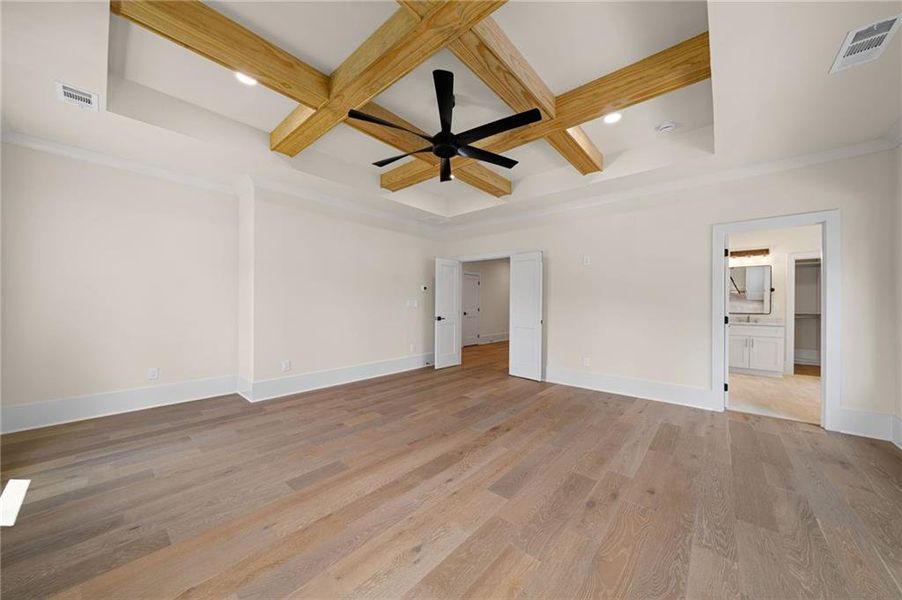 Spacious, unfurnished interior of a new home in , Atlanta (Image 38).