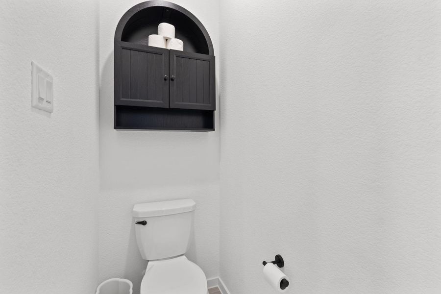 Furnished interior view inside a new home in Lago Mar, Texas City (Image 23).