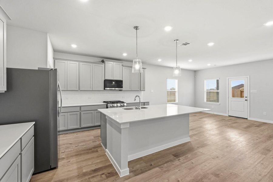 Furnished interior view inside a new home in Sanford Farms, Waller (Image 8).