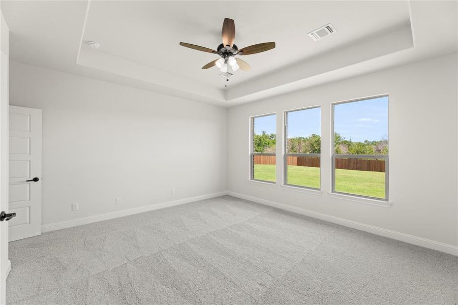 Spacious, unfurnished interior of a new home in Lovers Landing, Forney (Image 26). Spacious, unfurnished interior of a new home in Lovers Landing, Forney (Image 26).