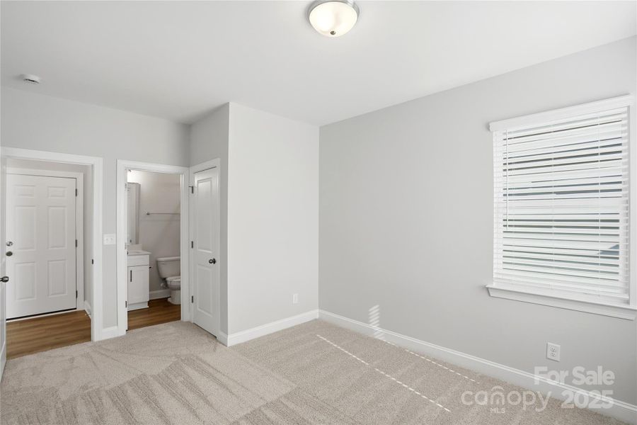 Spacious, unfurnished interior of a new home in Grier Meadows, Charlotte (Image 39).