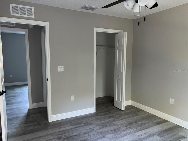 Spacious, unfurnished interior of a new home in , Dunnellon (Image 17).