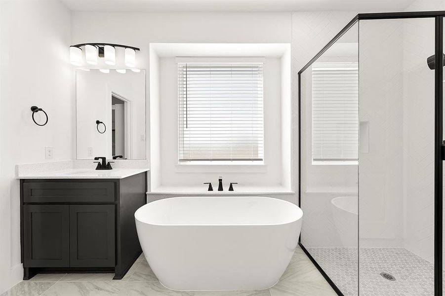 19. 1322 Comal - Bath (2) 19. 1322 Comal - Bath (2)