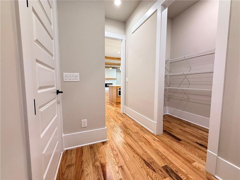 Spacious, unfurnished interior of a new home in , Jefferson (Image 24).