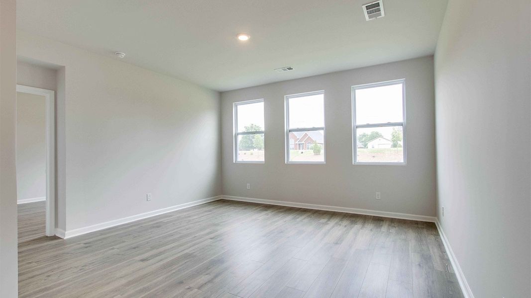Spacious, unfurnished interior of a new home in Legacy Farms, White House (Image 19). Spacious, unfurnished interior of a new home in Legacy Farms, White House (Image 19).