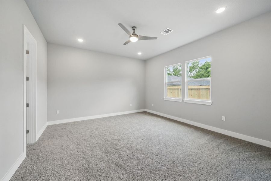 Spacious, unfurnished interior of a new home in , Dayton (Image 17).