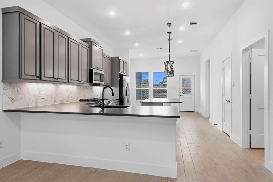 Furnished interior view inside a new home in Emory Glen, Magnolia (Image 6).
