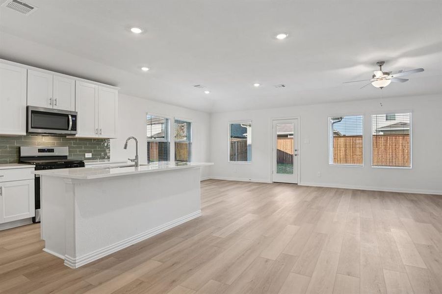 Photo is not of the actual home, but is an inspirational photo of builder’s model home and may depict options, furnishings, and/or decorator features that are not included.