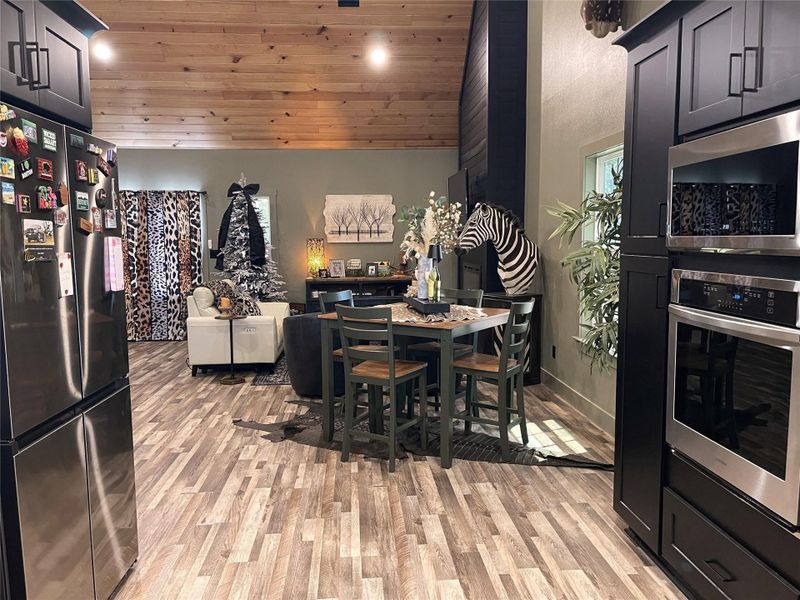Furnished interior view inside a new home in , Groesbeck (Image 9).