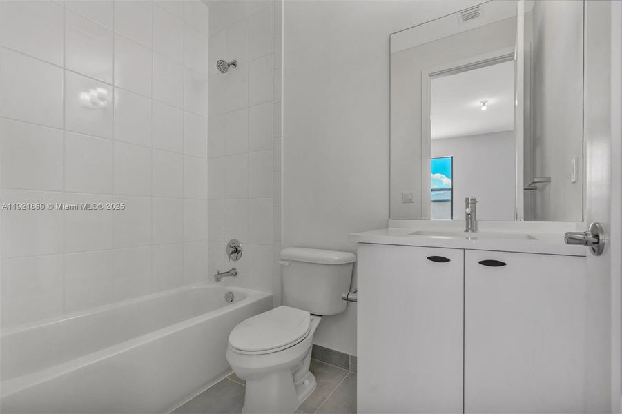 Furnished interior view inside a new home in , Boca Raton (Image 16). Furnished interior view inside a new home in , Boca Raton (Image 16).