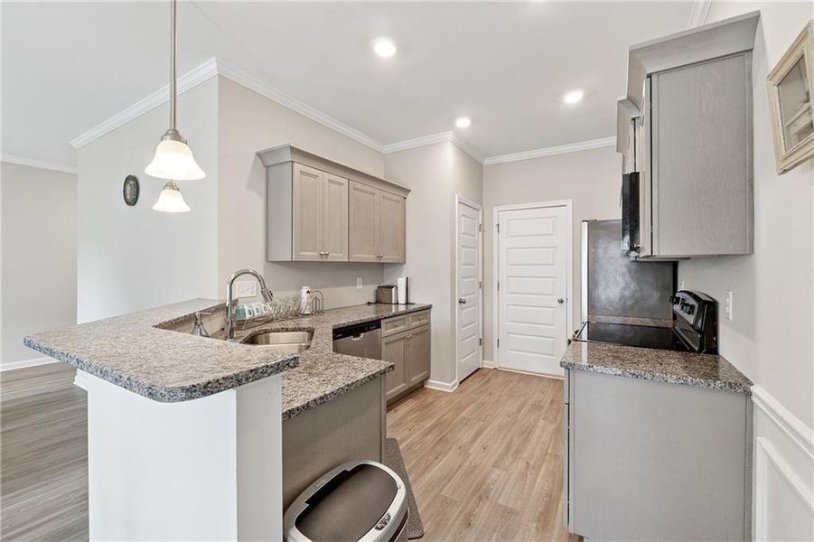 Furnished interior view inside a new home in , Cartersville (Image 12).