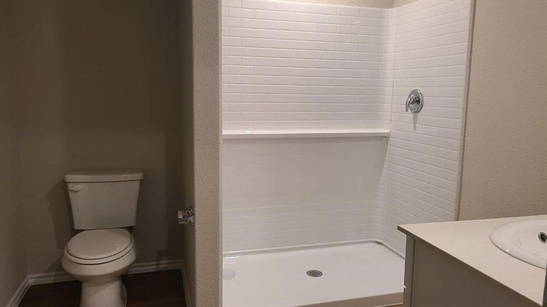 Furnished interior view inside a new home in Hickory Grove, Krum (Image 7).