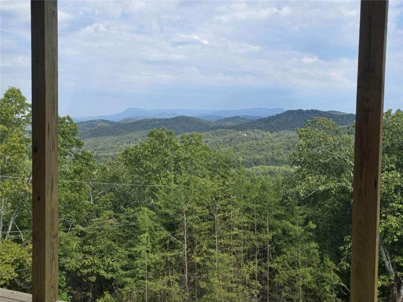 Image 8 of a home in . Image 8 of a home in .