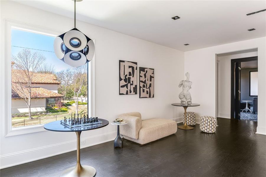 Furnished interior view inside a new home in , Dallas (Image 29).