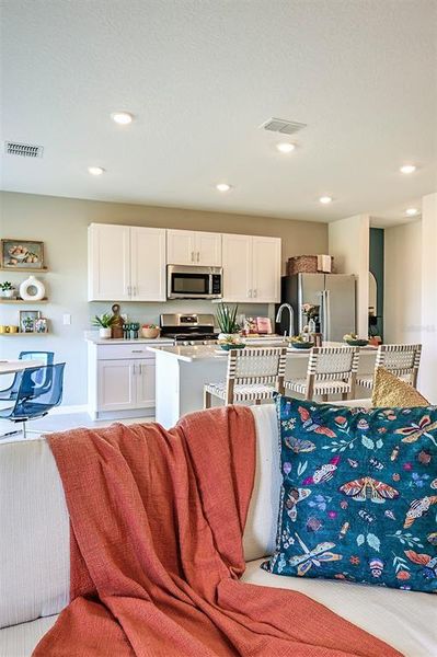 Furnished interior view inside a new home in Waterstone, Groveland (Image 15). Furnished interior view inside a new home in Waterstone, Groveland (Image 15).