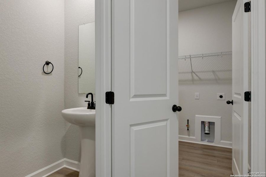 Furnished interior view inside a new home in Arcadia Ridge, San Antonio (Image 5). Furnished interior view inside a new home in Arcadia Ridge, San Antonio (Image 5).