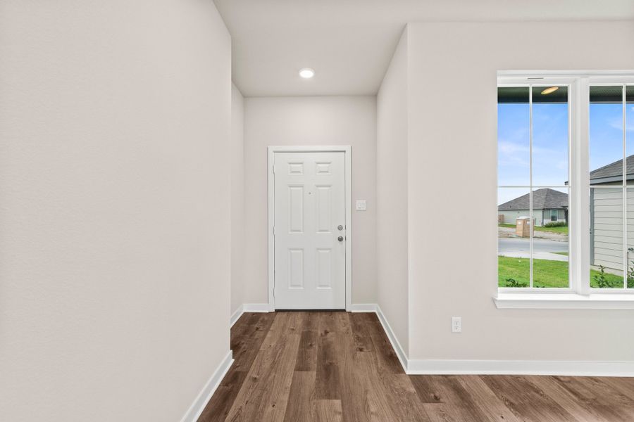 Spacious, unfurnished interior of a new home in The Village at Elm Creek, Troy (Image 8). Spacious, unfurnished interior of a new home in The Village at Elm Creek, Troy (Image 8).