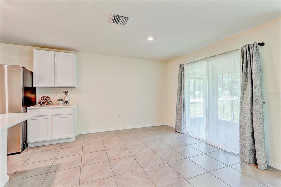 Furnished interior view inside a new home in , Spring Hill (Image 13).