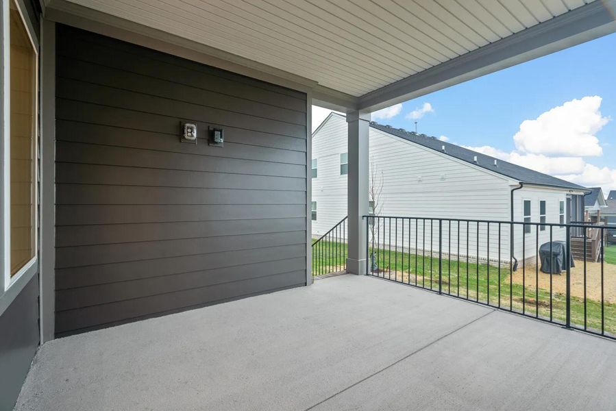 The Roseland II D Outdoor Living Area The Roseland II D Outdoor Living Area