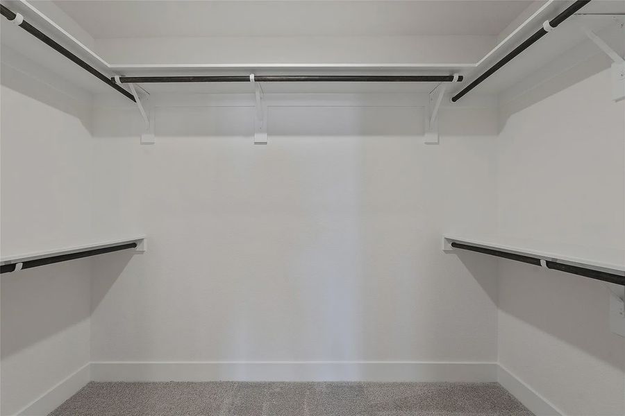 Spacious, unfurnished interior of a new home in Grand Oaks Reserve, Cleveland (Image 23).