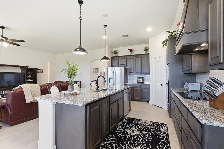 Furnished interior view inside a new home in Oak Hills, Burleson (Image 8).