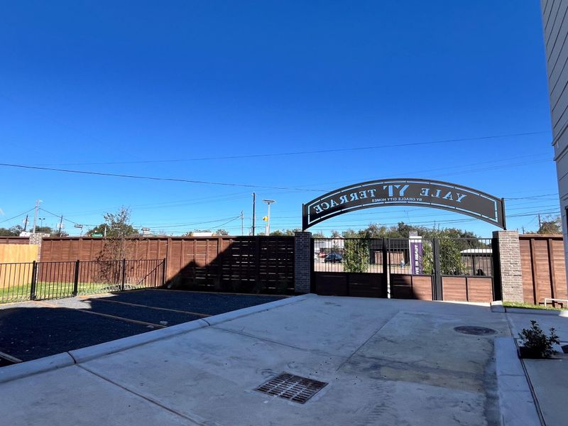 Image 22 of a home in Yale Terrace.