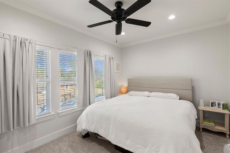 Furnished interior view inside a new home in , Sulphur Springs (Image 13).