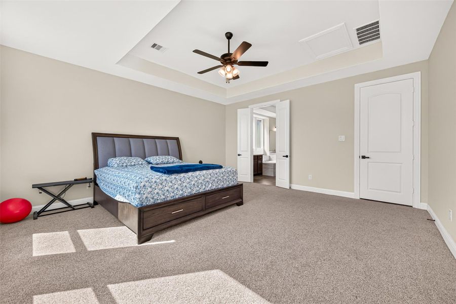 Furnished interior view inside a new home in , Katy (Image 27).