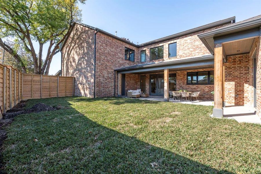 Exterior details and patio area of a home in , Dallas (Image 22).